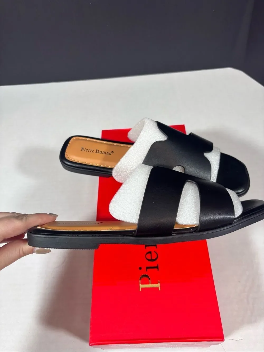PIERRE DUMAS EMPRESS-29 SANDAL Size 8 Black NEW in box Slide